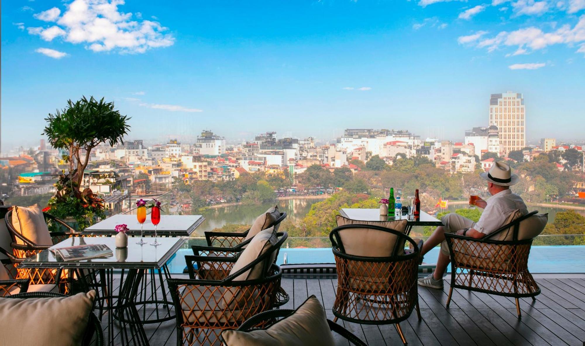 The Oriental Jade Hotel Ханой Екстер'єр фото View from the rooftop bar