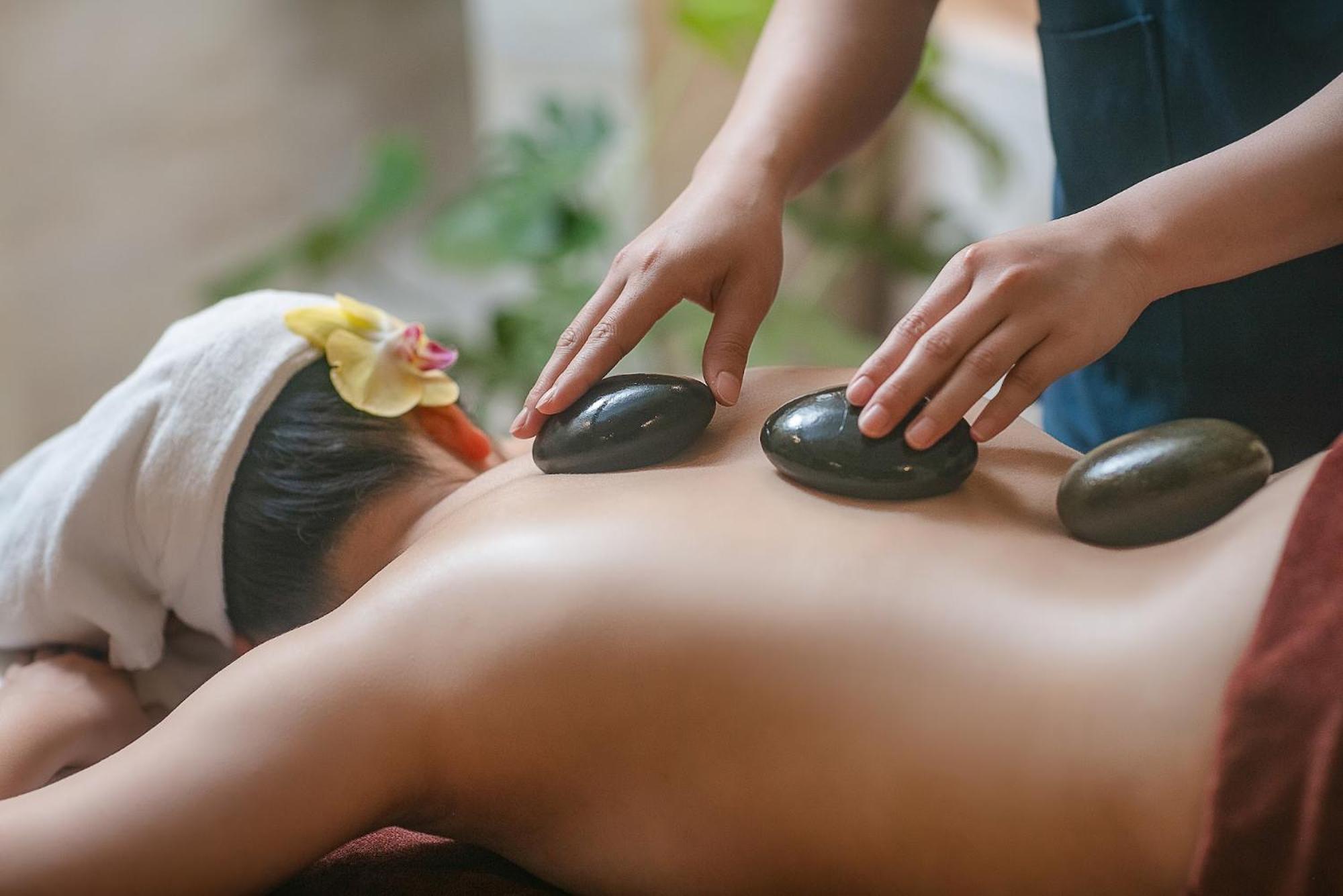 The Oriental Jade Hotel Ханой Екстер'єр фото Hot stone massage