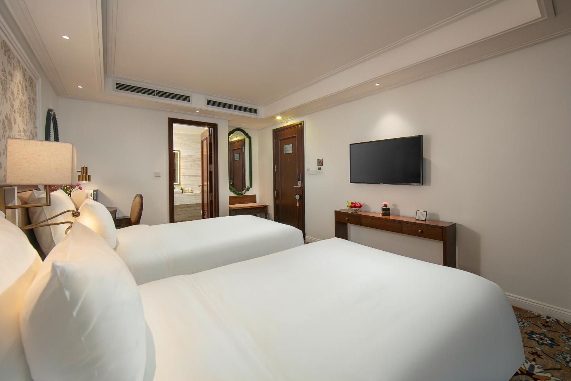 The Oriental Jade Hotel Ханой Екстер'єр фото Deluxe Room