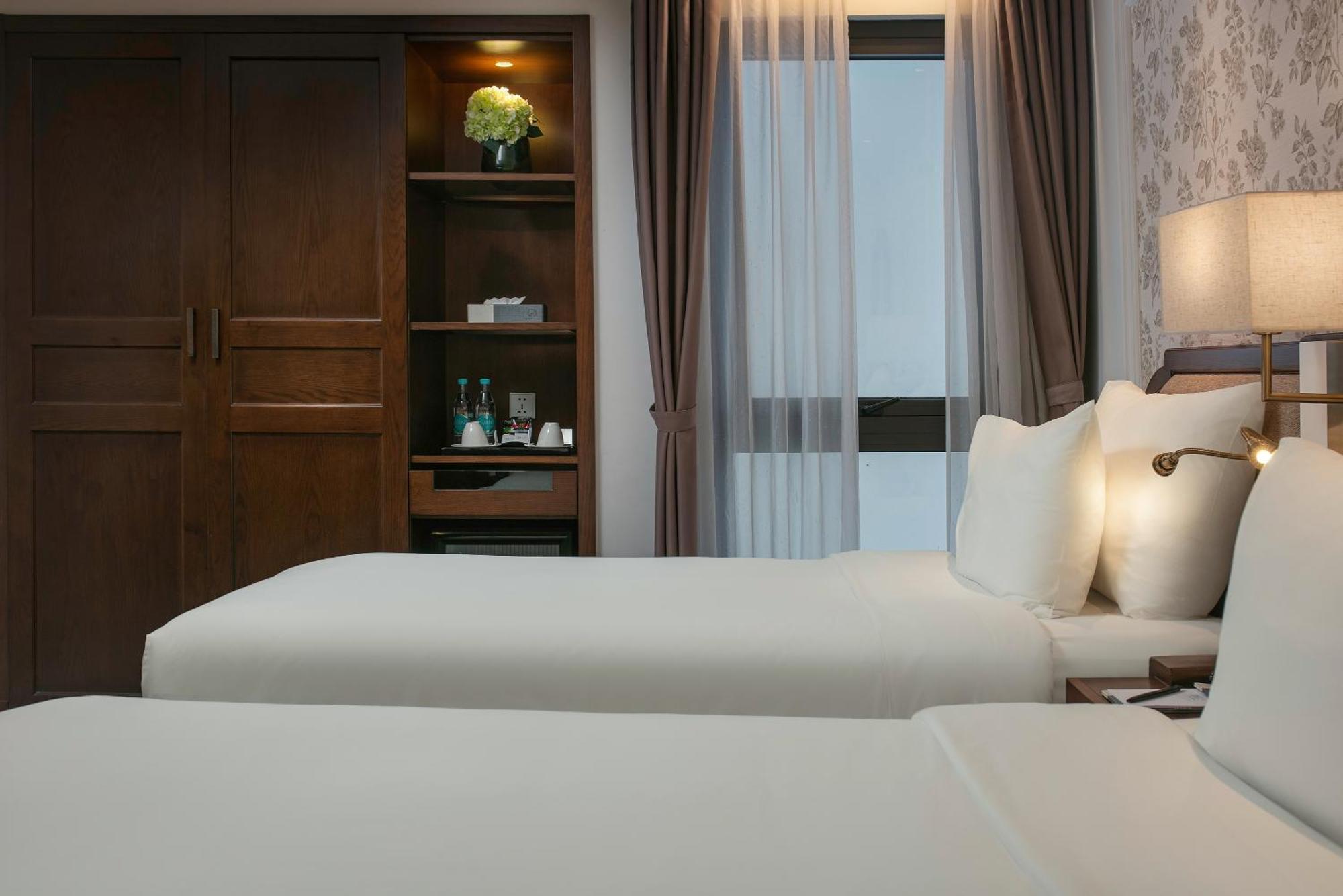 The Oriental Jade Hotel Ханой Екстер'єр фото Deluxe Room