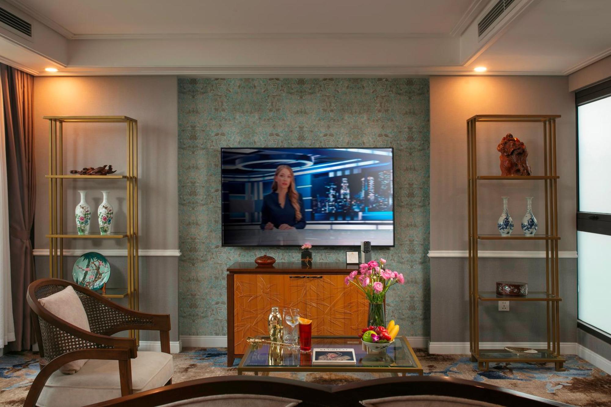 The Oriental Jade Hotel Ханой Екстер'єр фото A 4K television