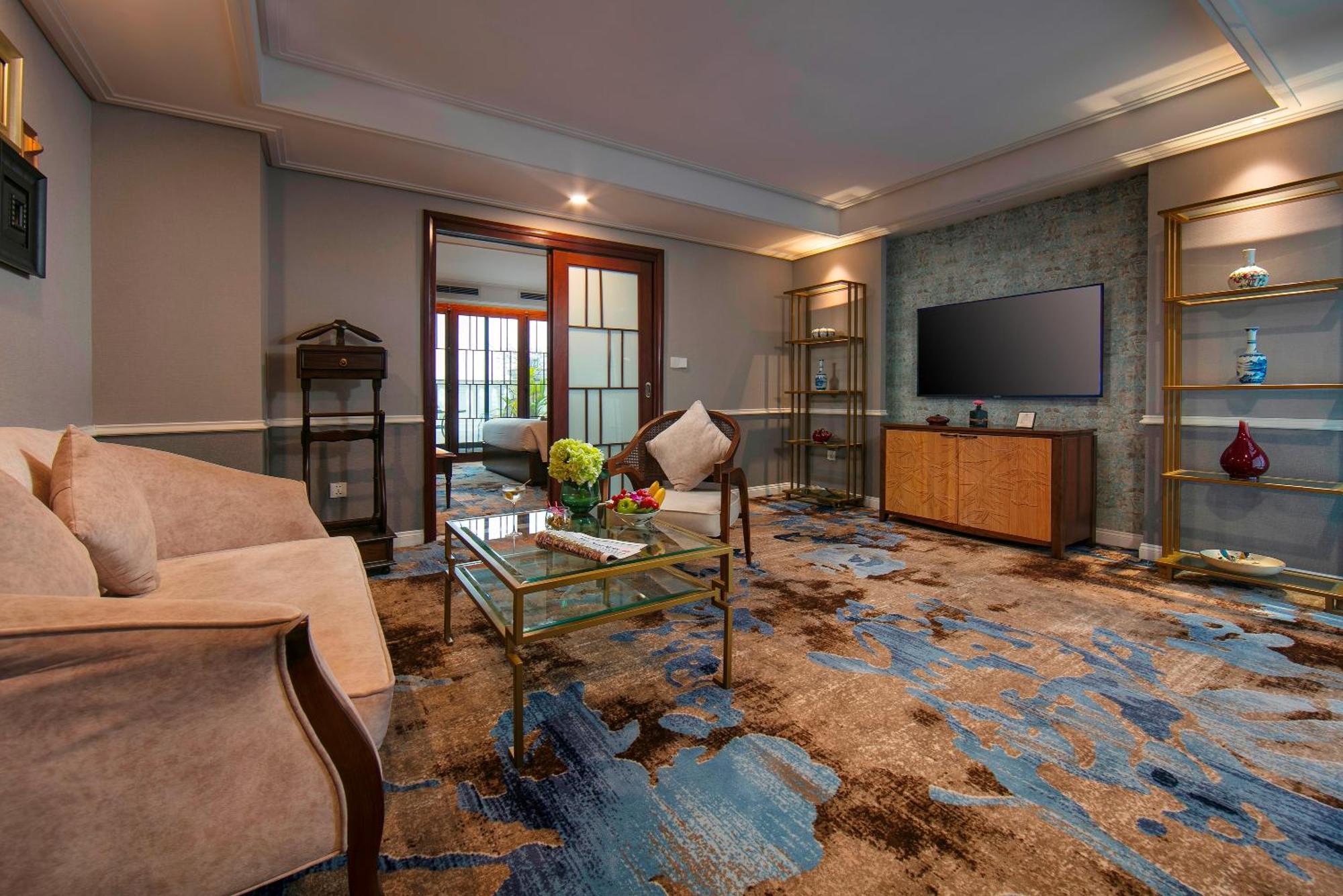 The Oriental Jade Hotel Ханой Екстер'єр фото A living room at the hotel