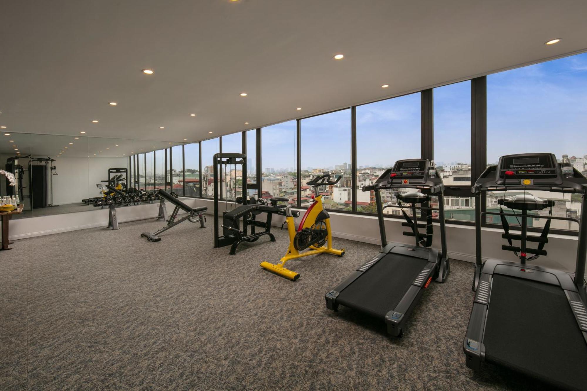 The Oriental Jade Hotel Ханой Екстер'єр фото The gym at the hotel