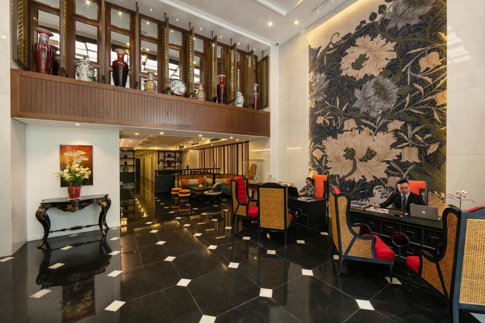 The Oriental Jade Hotel Ханой Екстер'єр фото The lobby of the hotel